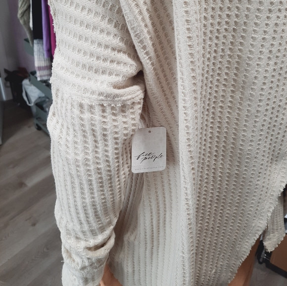 NEW Free People Juicy Long Sleeve Split Back Thermal Wafle Knit Oversized Top - Picture 7 of 14